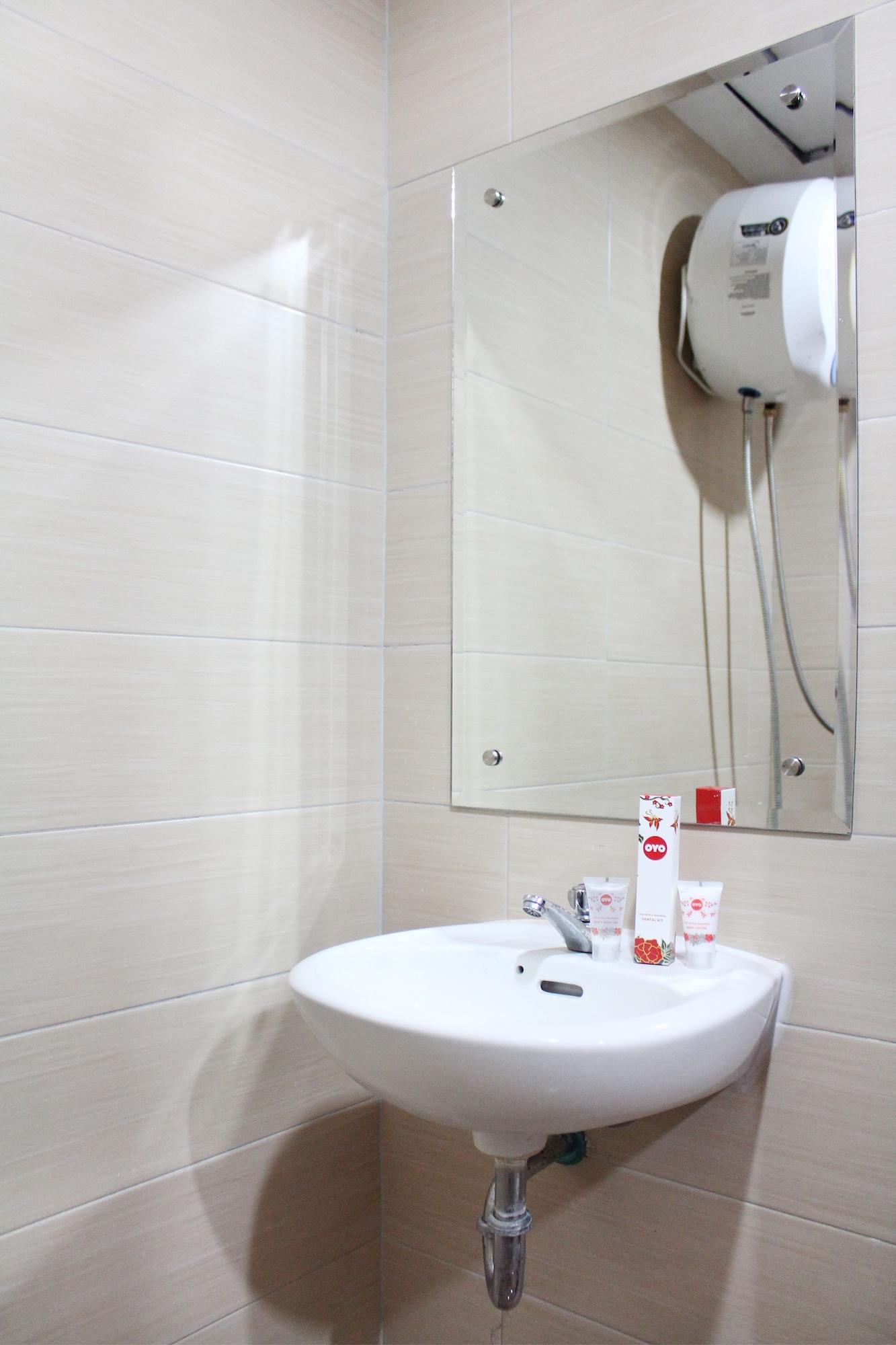 Oyo 266 Margonda Residence 5 Depok Exterior foto