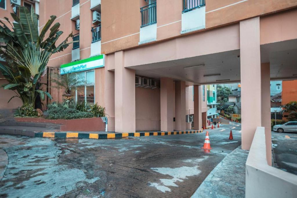 Oyo 266 Margonda Residence 5 Depok Exterior foto